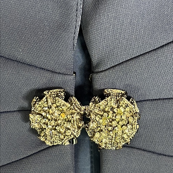 Sunny Choi Formal Violet Blazer - made in Canada - Picture 4 of 10